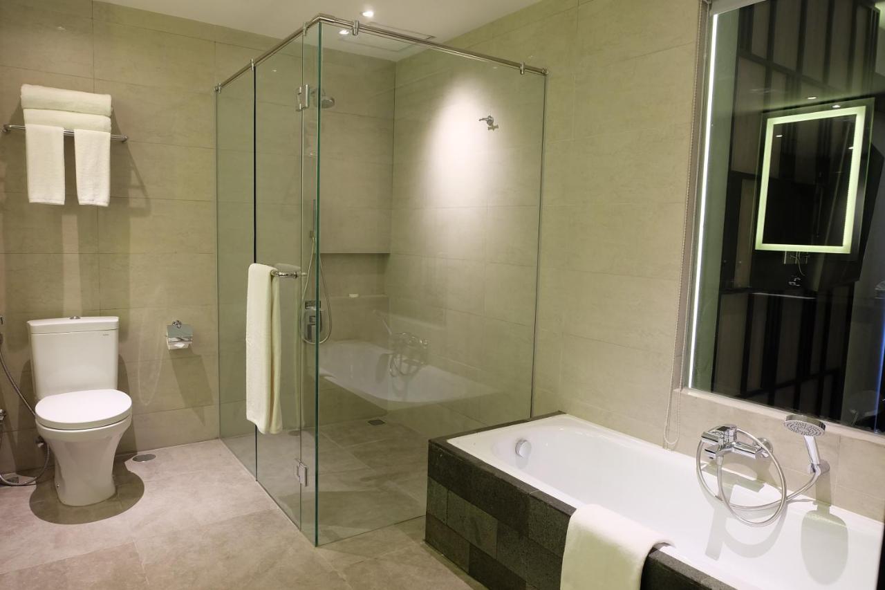 Grand Swiss-Belhotel Darmo Surabaya Ngoại thất bức ảnh